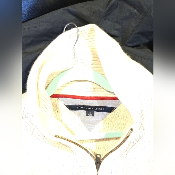 Tommy Hilfiger Men's Cowl Half Zip Cozy Cream Sweater Cotton/Wool - Picture 7 of 7